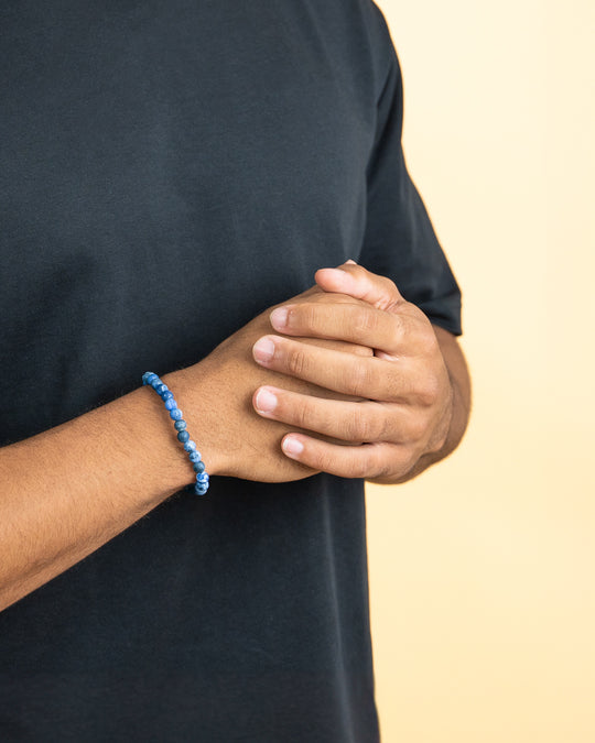 Bracelet with 6mm matte blue Sodalite stone