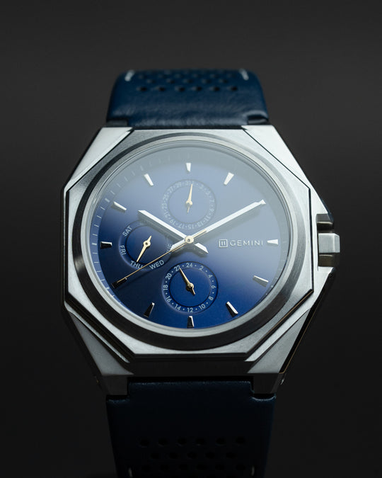 44mm Horloge met geperforeerde band uit Italiaans leer
