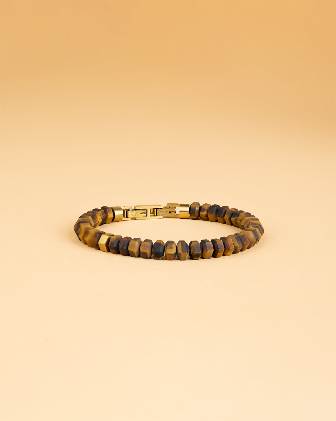 Exclusieve armband met handgeslepen Tijgeroogsteen en 18k gouden plating