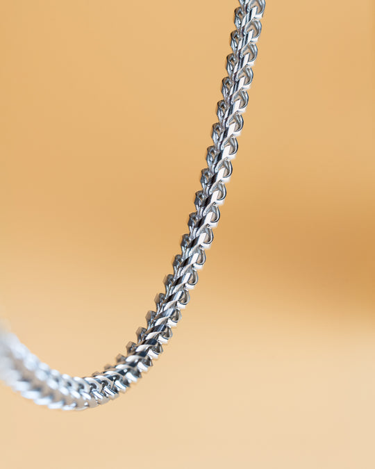 3mm foxtail necklace in stainless steel with silver plated finish