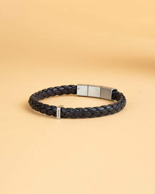 Single brown Italian nappa leather bracelet with silverplated finish