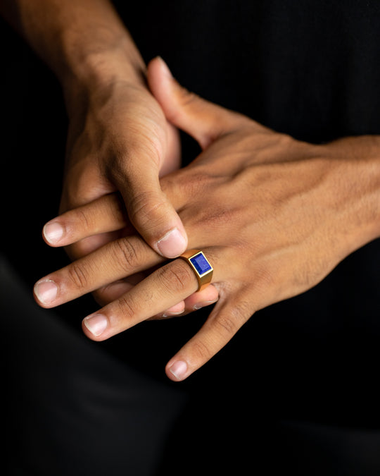 18k gold plated Titanium signet ring with Lapis Lazuli stone