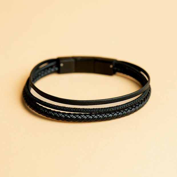 Drievoudige armband met zwart Italiaans nappaleer