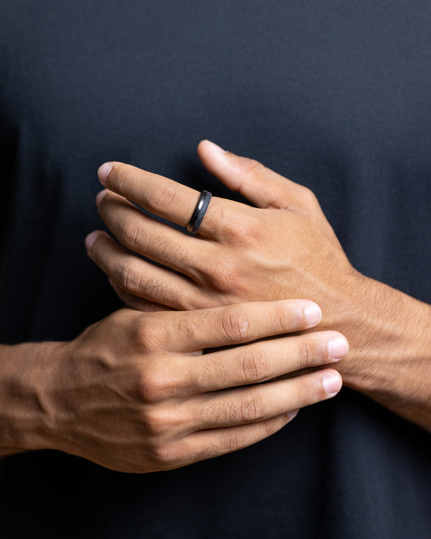 6mm Black titanium and Carbon ring