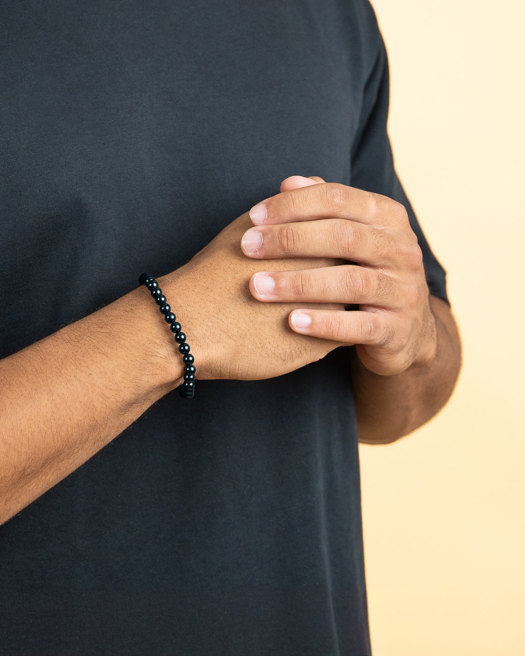 Bracelet with 6mm Onyx stone and black spacer