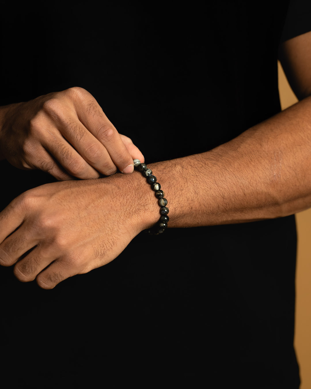 8mm bracelet with Opal stone