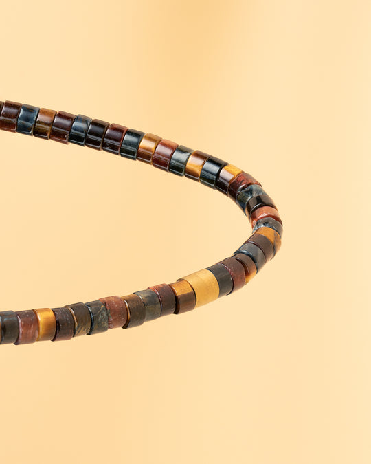 2 mm Armband mit gemischten Tigerauge-Steinen und Titanelement