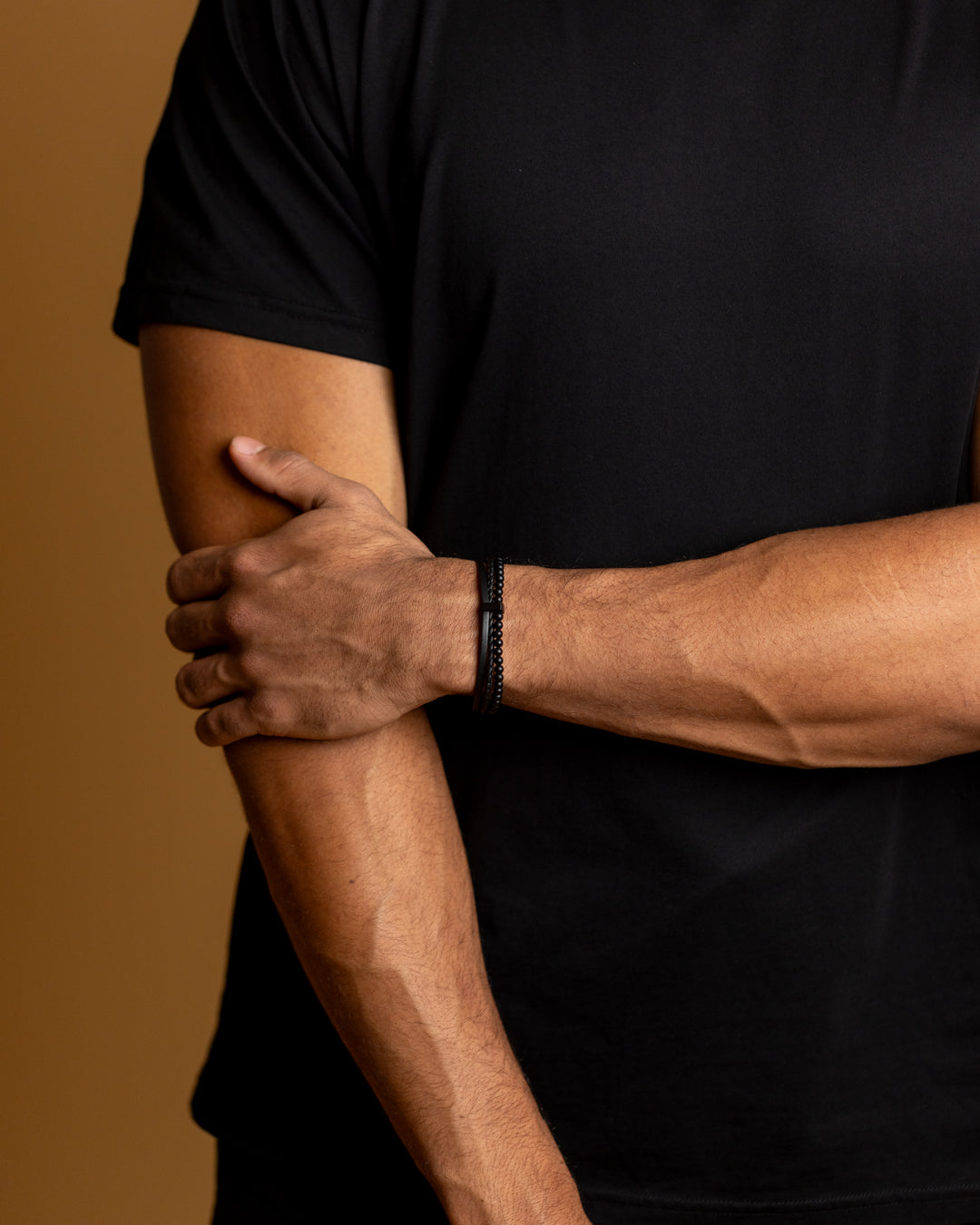 Neue dreifache Armband mit schwarzem italienischem Leder und Achatstein