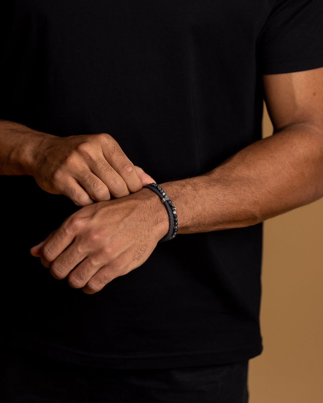 New triple bracelet with Italian leather and Norwegian grey stone