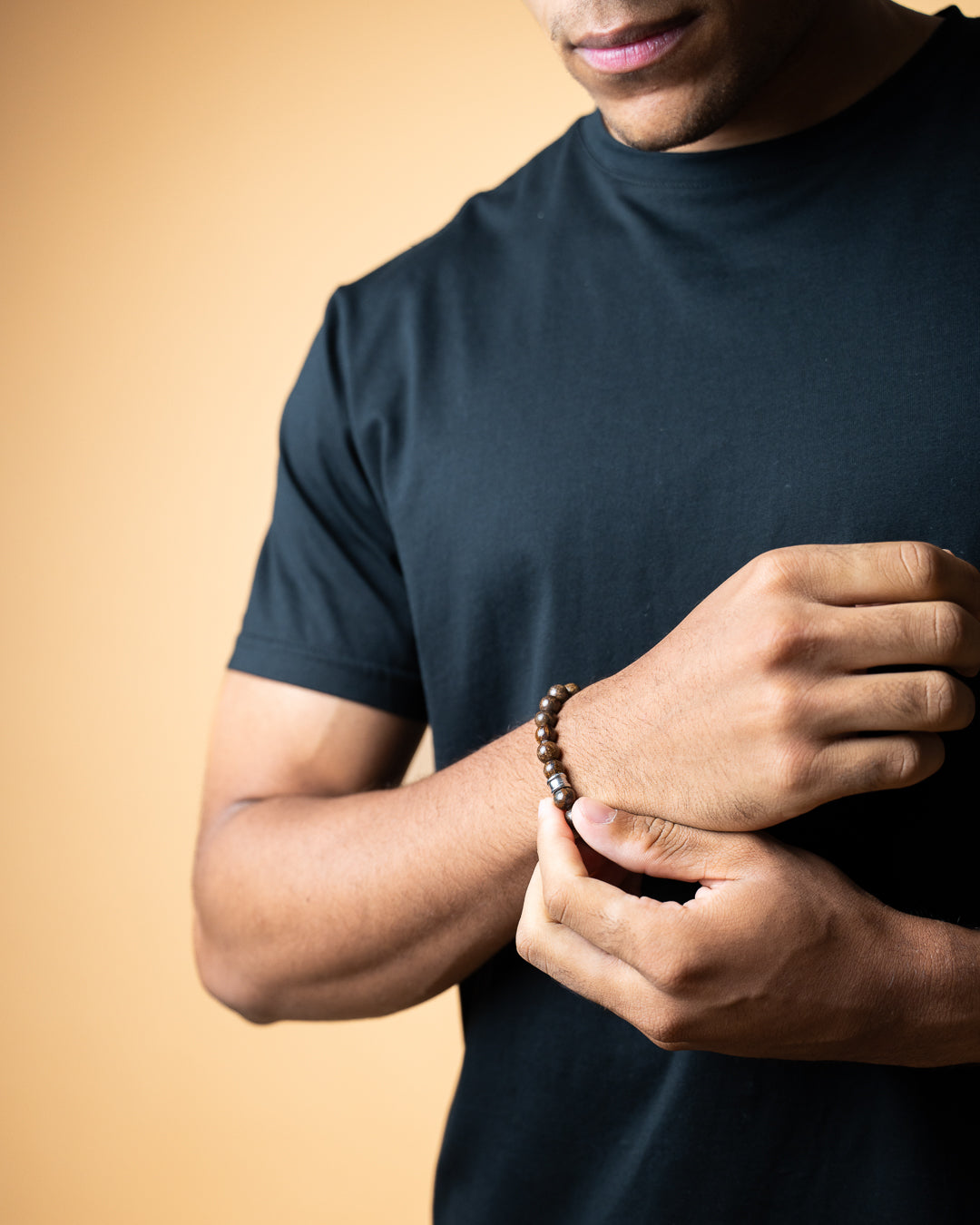 Armband mit 8 mm Bronzitstein