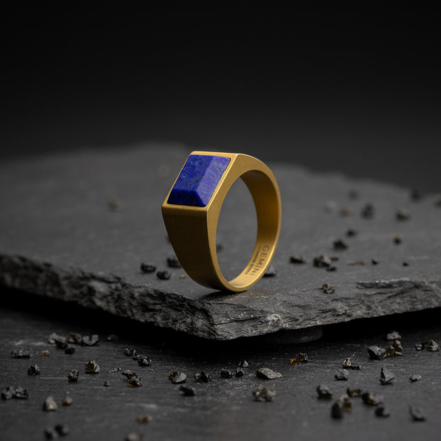 18k gold plated Titanium signet ring with Lapis Lazuli stone