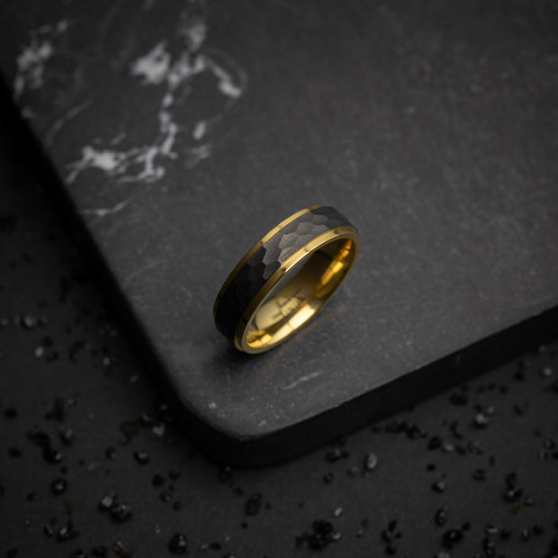 Bague en Titane de 6 mm avec finition dorée et noire