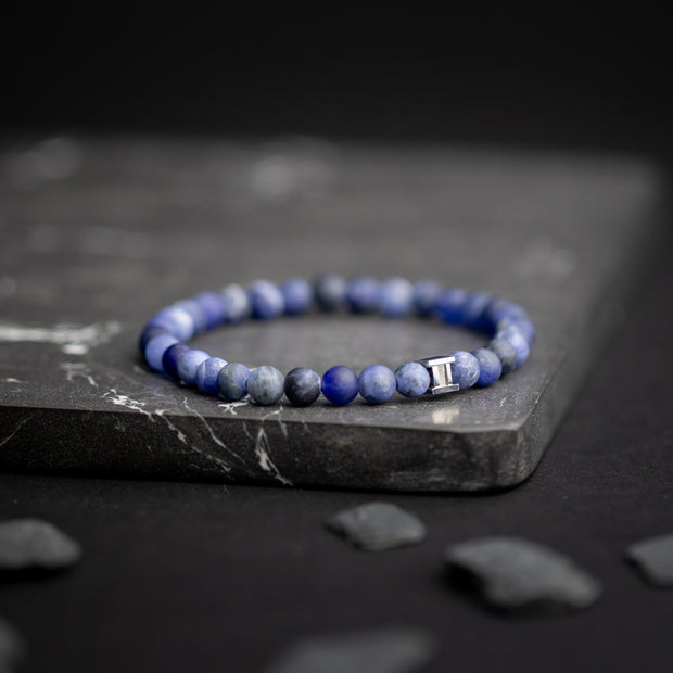 Bracelet with 6mm matte blue Sodalite stone