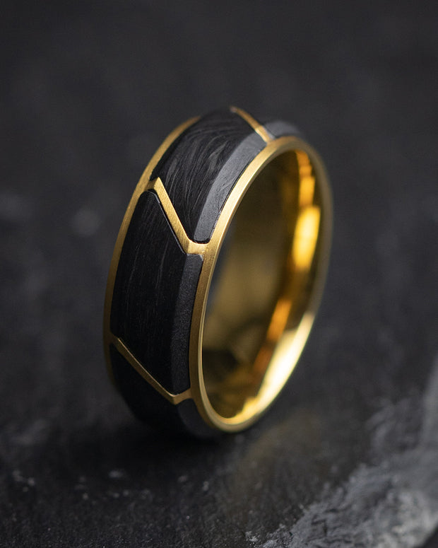 Forged Carbon Band Ring in 18K Yellow Gold with Center Black Diamond, 4mm |  David Yurman EU