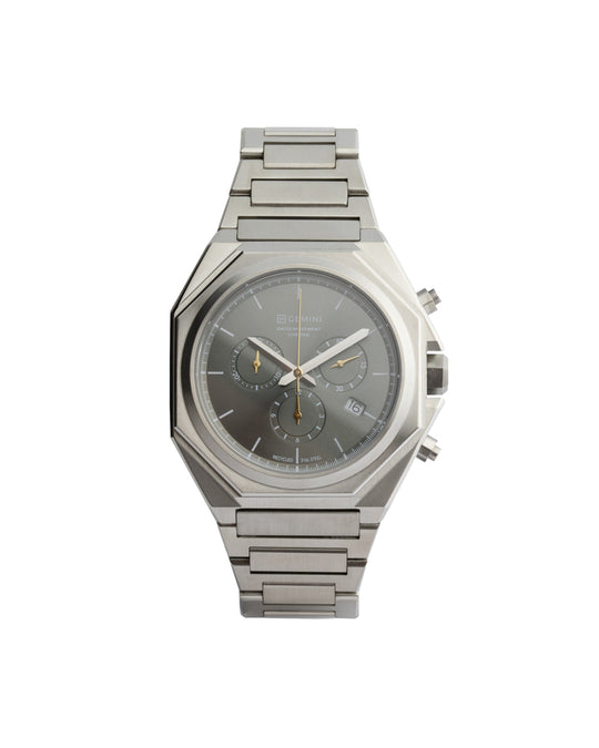 44 mm Schweizer Chronograph mit silbernem Gehäuse und Armband