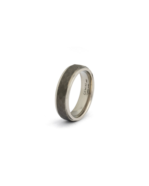 6 mm Titanring mit silberner und schwarzer Oberfläche
