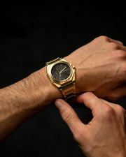 42 mm horloge met gouden afwerking
