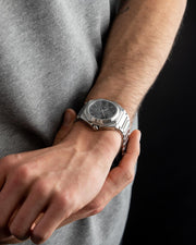 Montre entièrement en acier inoxydable de 42 mm avec finition argentée