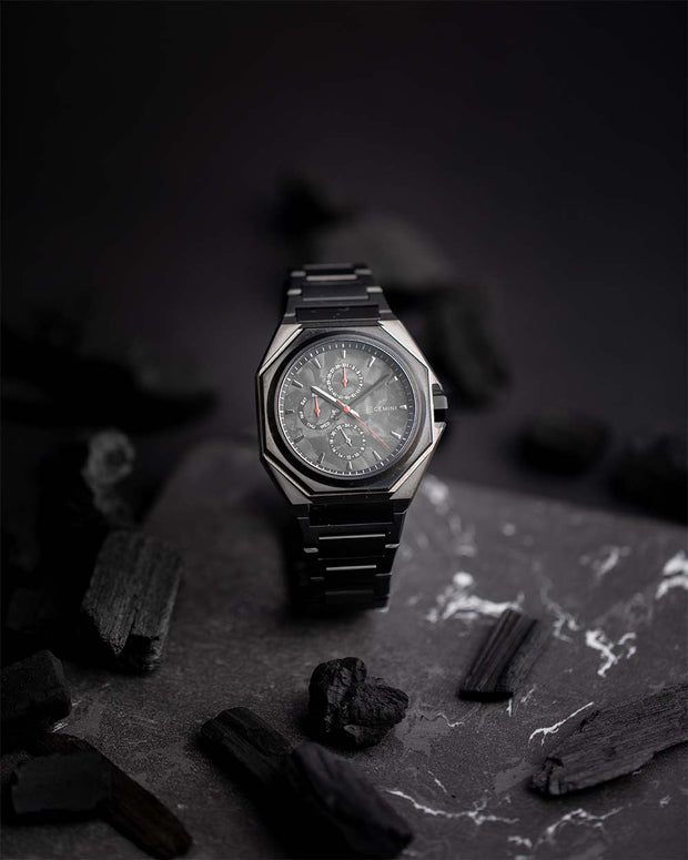 44mm Limited Edition watch with carbon dial and black finish