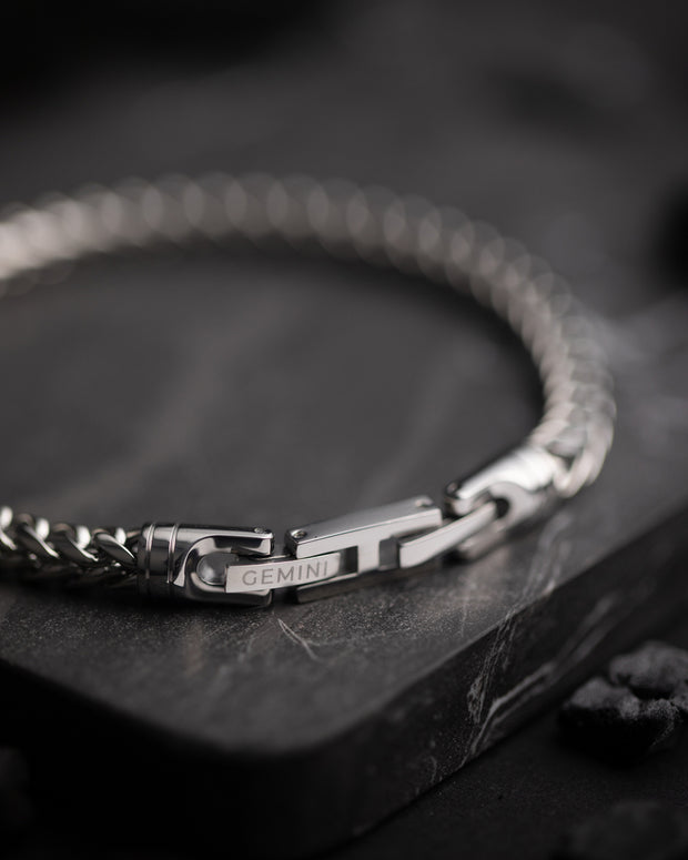 Bracelet sétaire 5 mm en acier inoxydable avec finition argentée