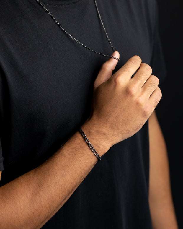 Chaîne en acier inoxydable figaro de 5 mm avec finition noire