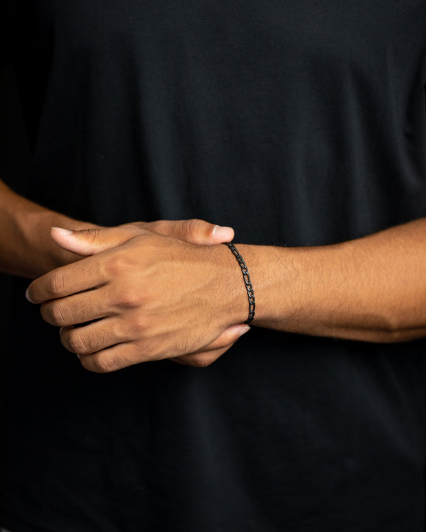 Chaîne en acier inoxydable figaro de 5 mm avec finition noire