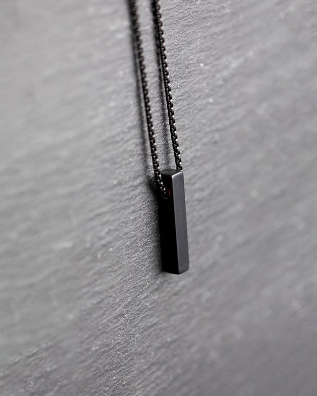 Halskette aus Edelstahl mit schwarzem Achatstein