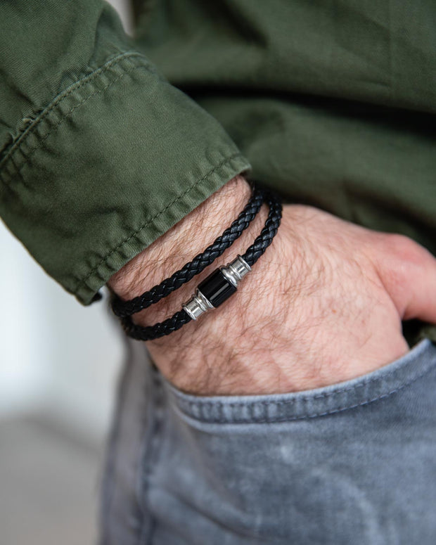 5mm Woven round leather bracelet with custom Onyx stone