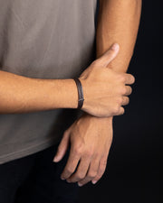 Driedubbele bruine Italiaanse nappaleren armband met verzilverde afwerking