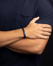 Driedubbele armband uit blauw Italiaans leder met zilverkleurige afwerking